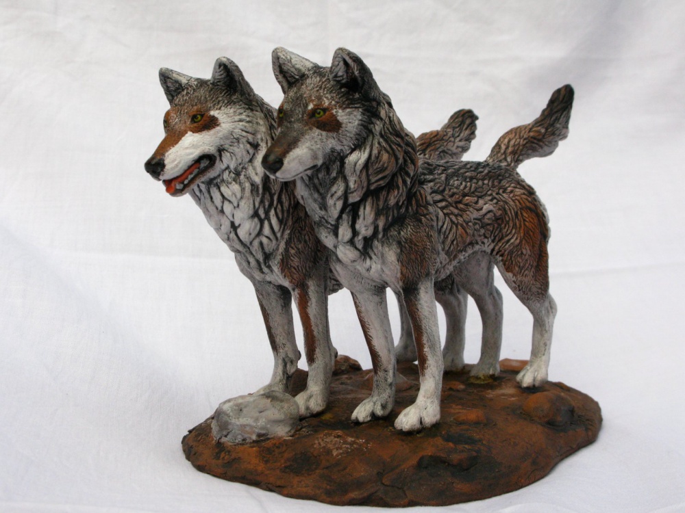 Canis lupus sculpture